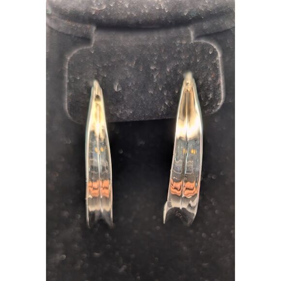 Mexico 925 Crescent Earrings – Hammered Silver - Picture 7 of 7